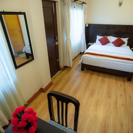 Kathmandu Sunny Hotel Esterno foto